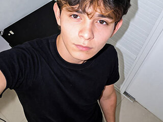 JamesCurls